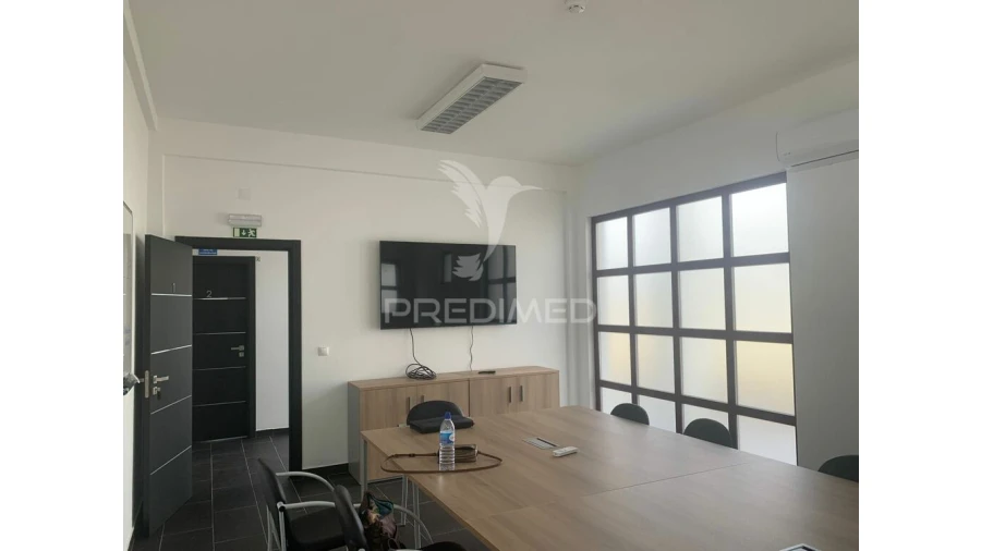 Escritório para Arrendamento em Malagueira e Horta das Figueiras Foto 8