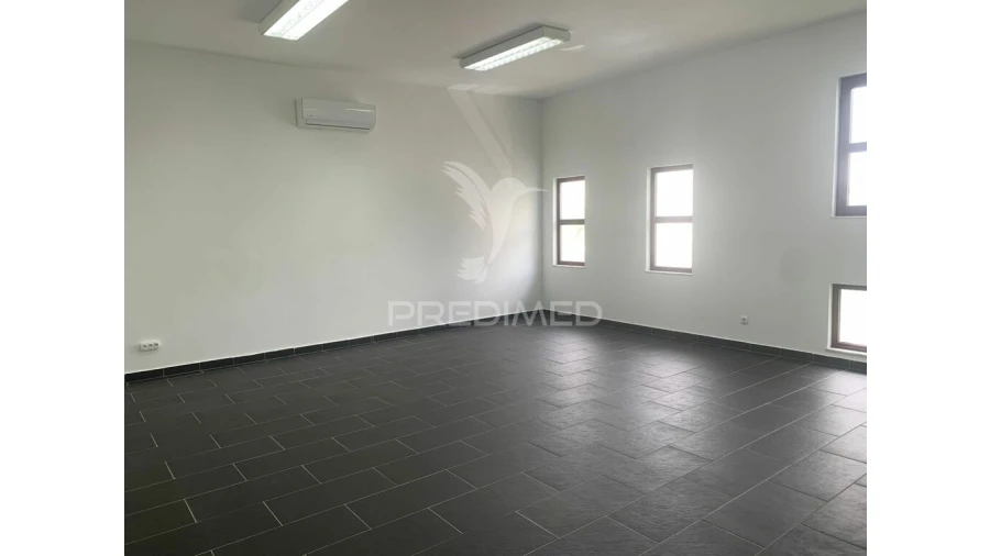 Escritório para Arrendamento em Malagueira e Horta das Figueiras Foto 4