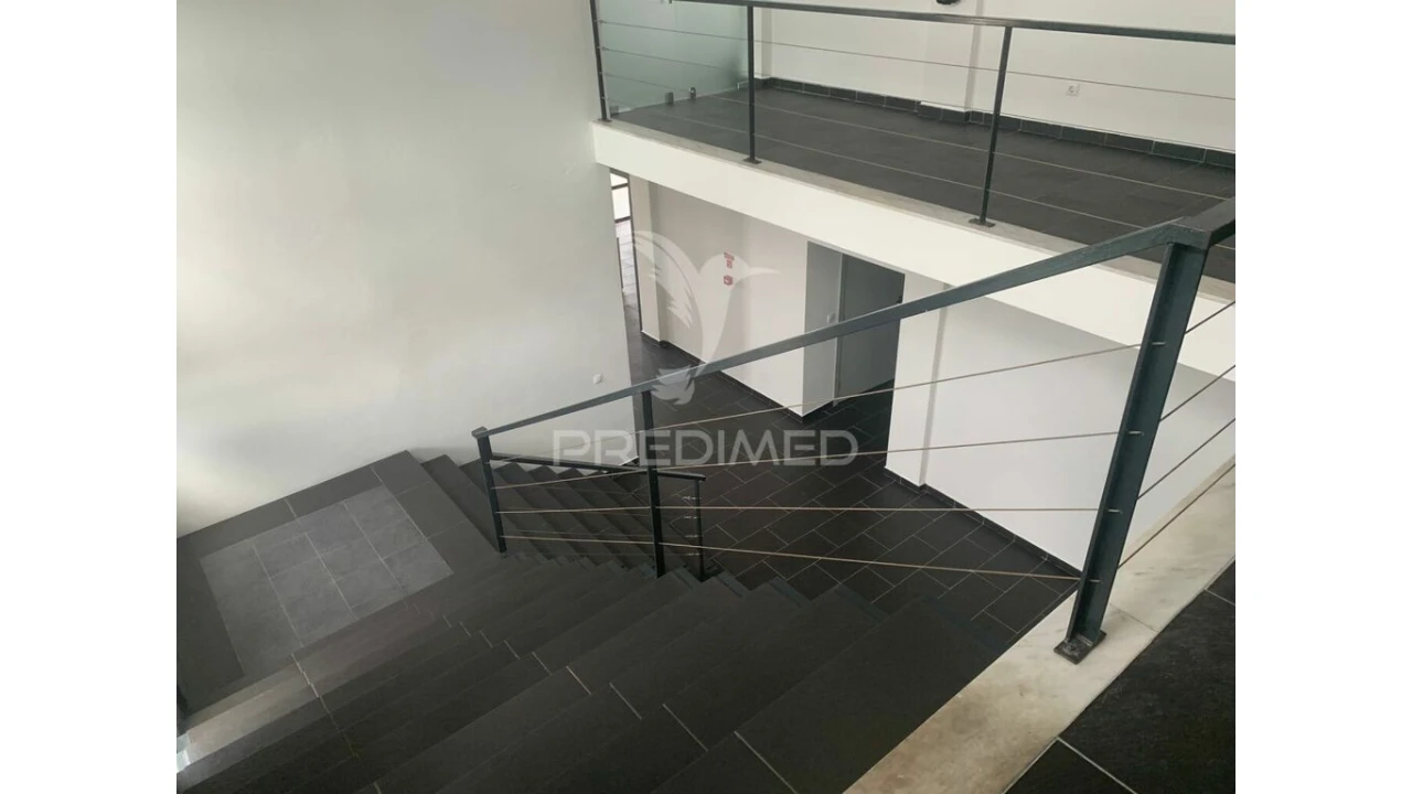 Escritório para Arrendamento em Malagueira e Horta das Figueiras Foto 4