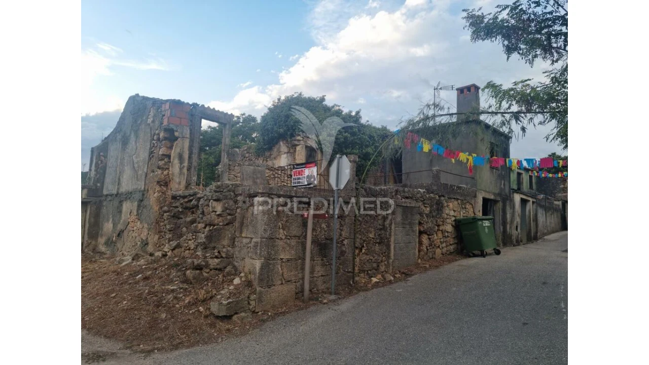 Moradia T3 para Venda em Condeixa-A-Velha e Condeixa-A-Nova Foto 1