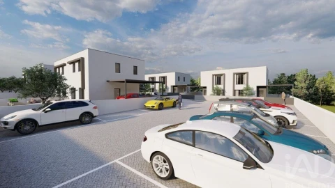 Moradia T2 para Venda em Lijo