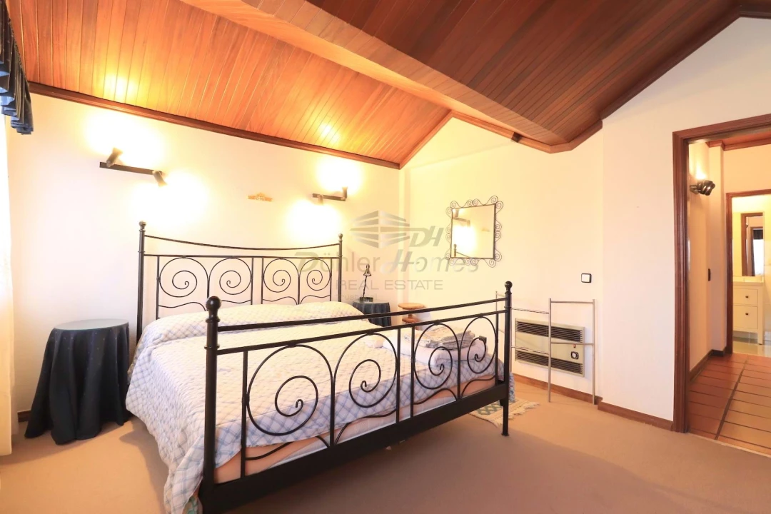 Apartamento T4 para Venda em Carcavelos e Parede Foto 38