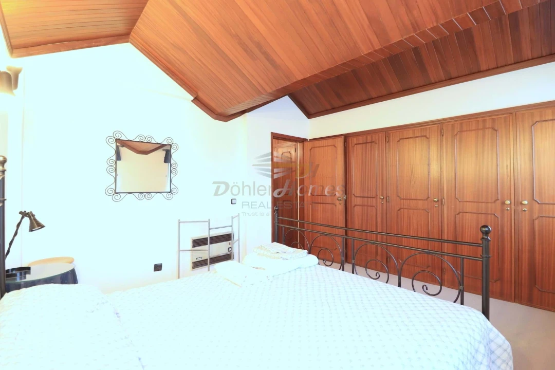Apartamento T4 para Venda em Carcavelos e Parede Foto 37