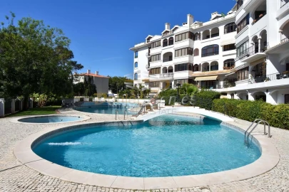 Apartamento T4 para Venda em Carcavelos e Parede