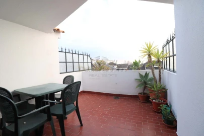 Apartamento T4 para Venda em Carcavelos e Parede