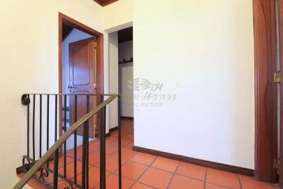 Apartamento T4 para Venda em Carcavelos e Parede