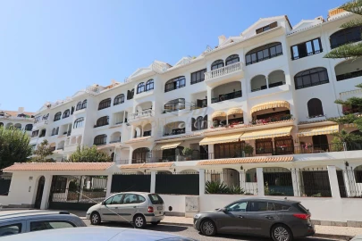 Apartamento T4 para Venda em Carcavelos e Parede
