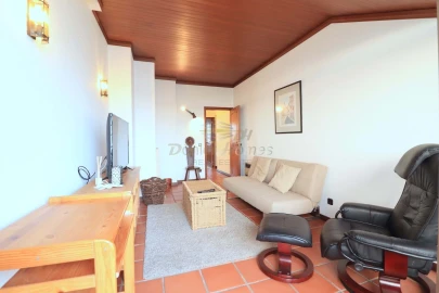 Apartamento T4 para Venda em Carcavelos e Parede