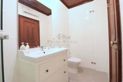 Apartamento T4 para Venda em Carcavelos e Parede