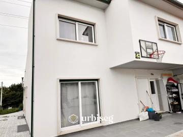 Moradia T4 para Venda em Tavarede