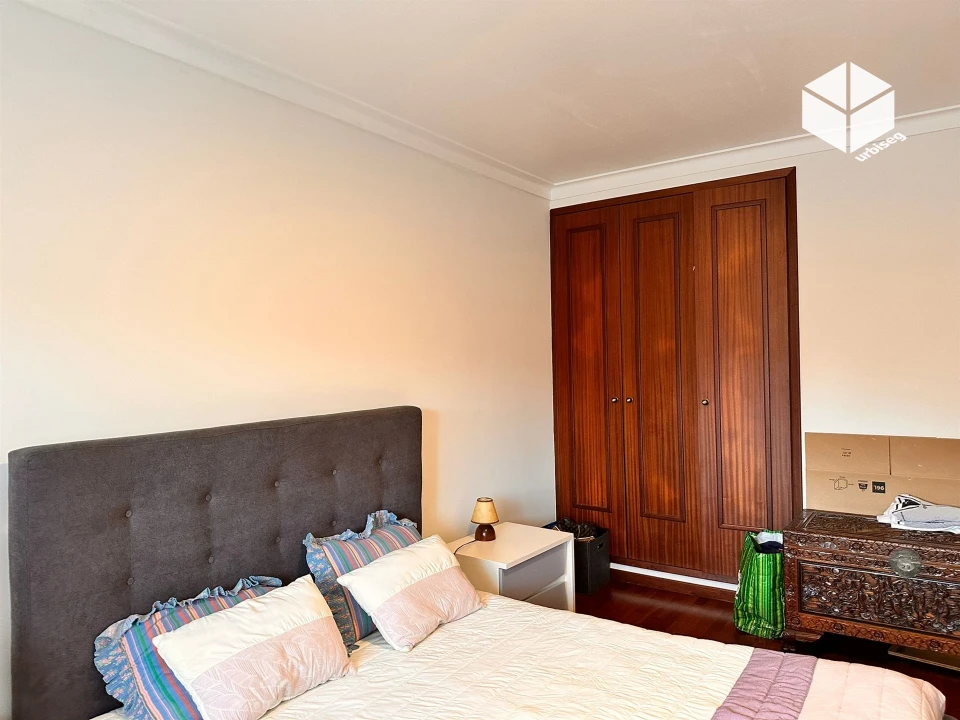 Moradia T4 para Venda em Tavarede Foto 33