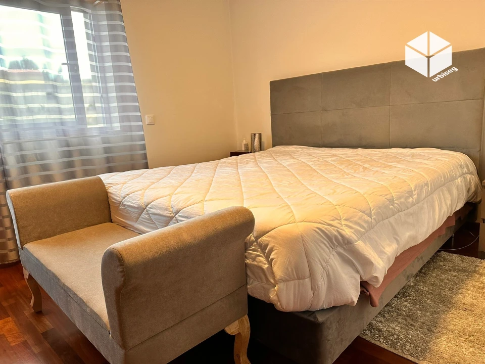 Moradia T4 para Venda em Tavarede Foto 24