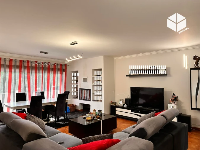 Moradia T4 para Venda em Tavarede Foto 14