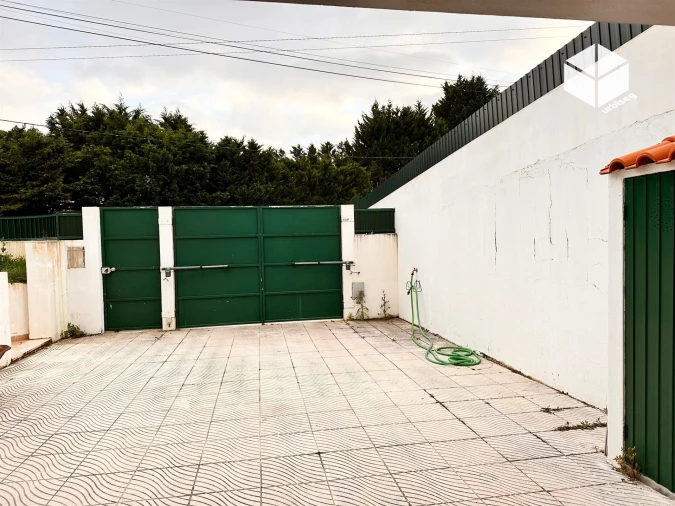 Moradia T4 para Venda em Tavarede Foto 49