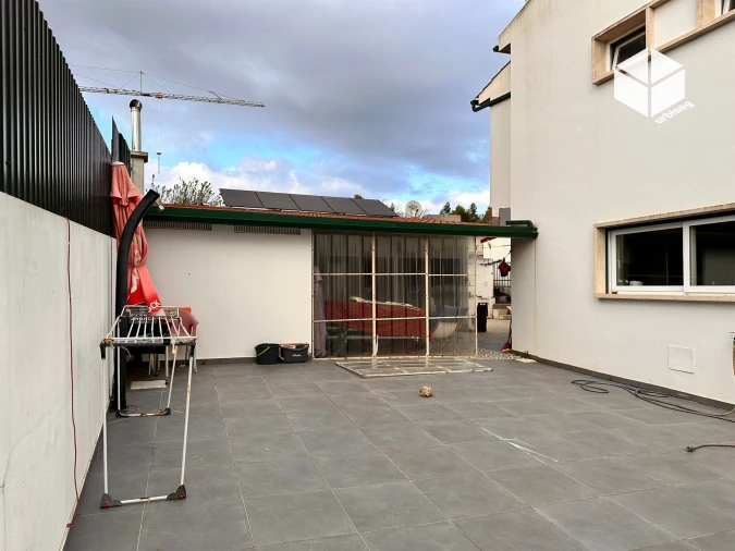 Moradia T4 para Venda em Tavarede Foto 48