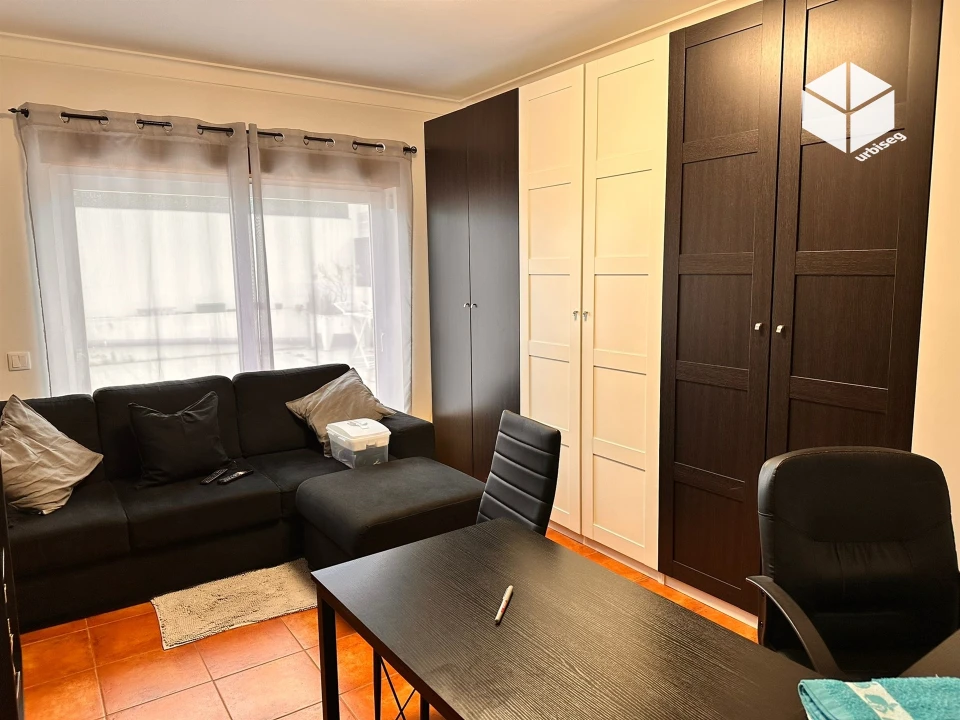 Moradia T4 para Venda em Tavarede Foto 38