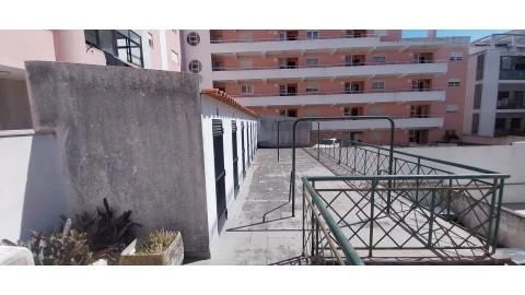 Apartamento T1 para Venda em Nossa Senhora do Pópulo, Coto e São Gregório