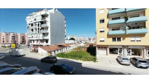 Apartamento T1 para Venda em Nossa Senhora do Pópulo, Coto e São Gregório