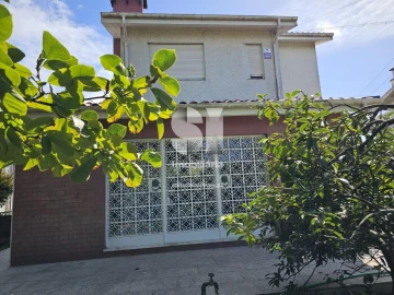Moradia T5 para Venda em Moreira