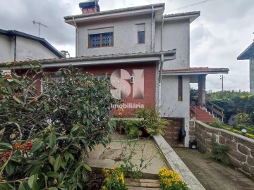 Moradia T5 para Venda em Moreira