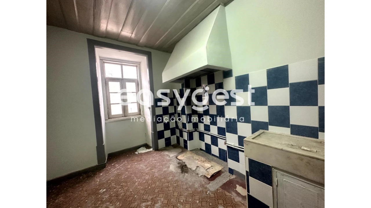 Prédio para Venda em Sé Nova, Santa Cruz, Almedina e São Bartolomeu Foto 8