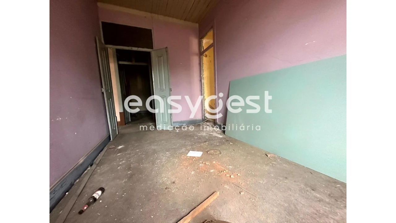 Prédio para Venda em Sé Nova, Santa Cruz, Almedina e São Bartolomeu Foto 13