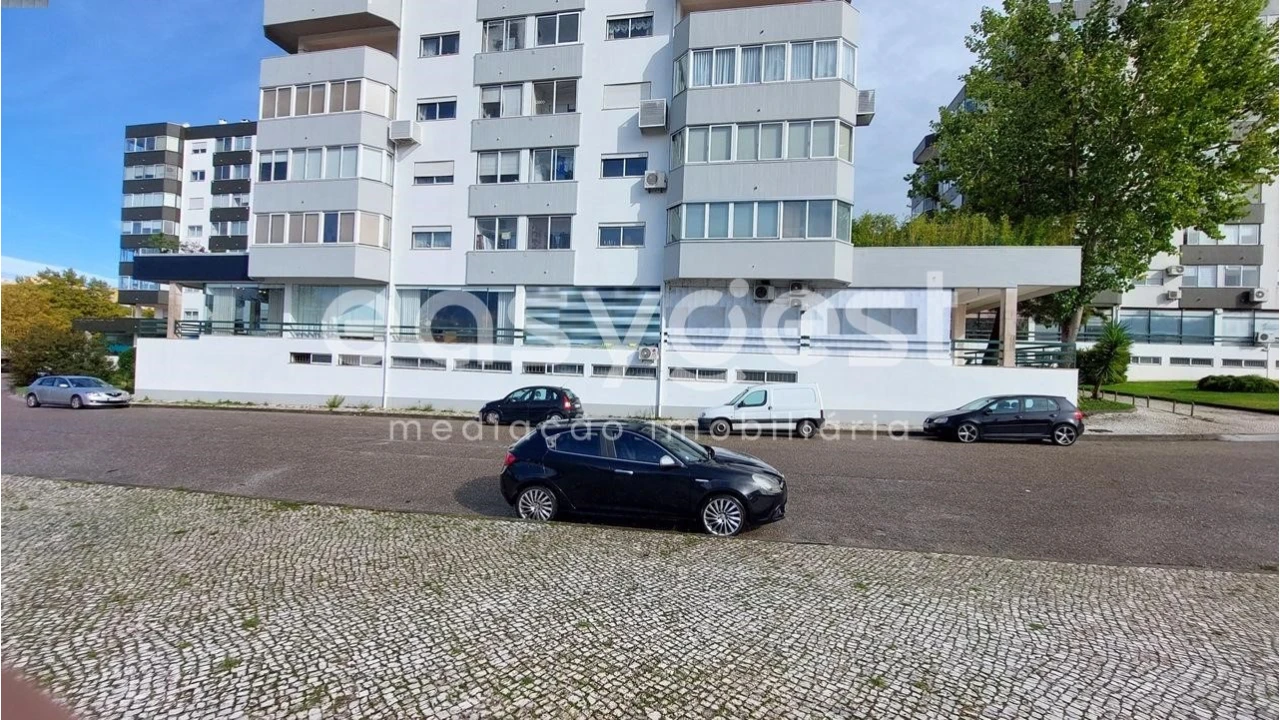 Loja para Venda em Santo Antonio dos Olivais Foto 5
