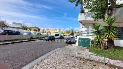Loja para Venda em Santo Antonio dos Olivais