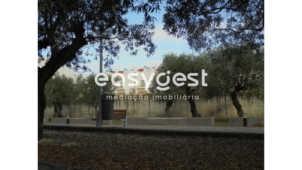 Terreno para Venda em Santo Antão e São Julião do Tojal Foto 7