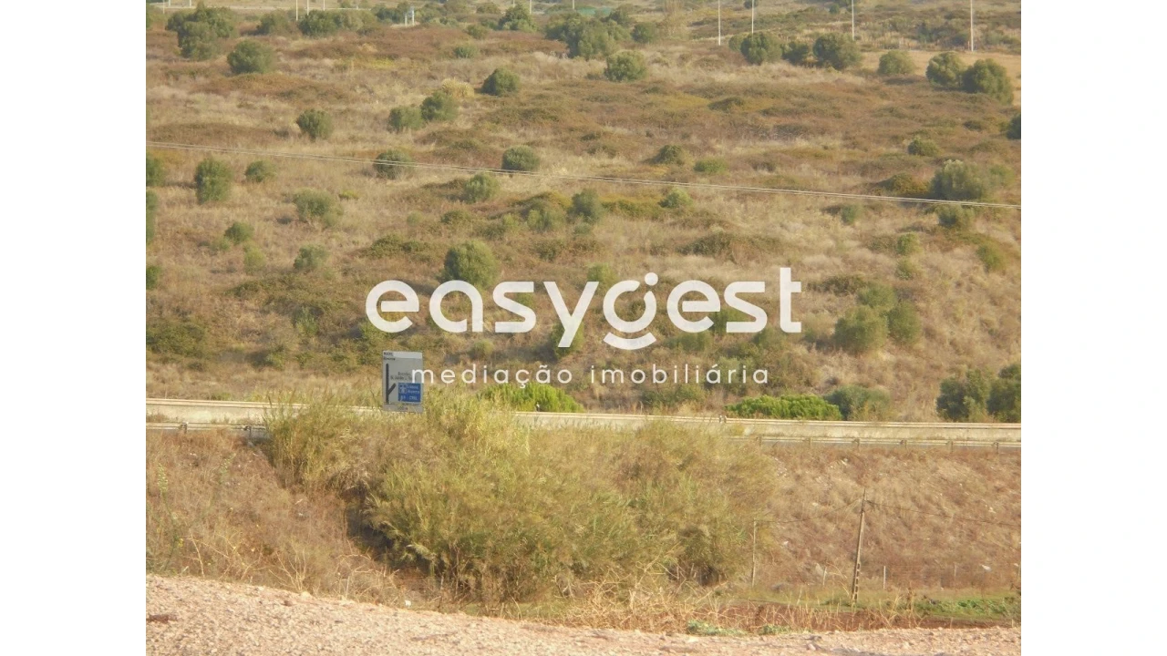 Terreno para Venda em Santo Antão e São Julião do Tojal Foto 9