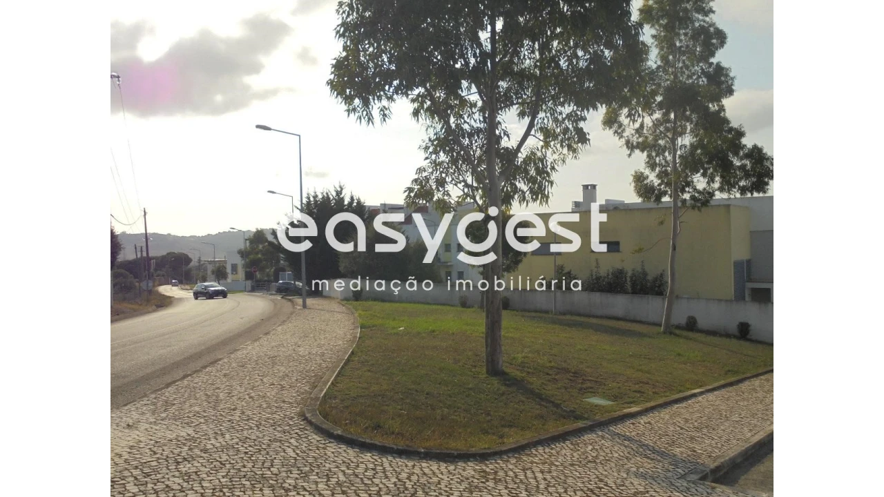 Terreno para Venda em Santo Antão e São Julião do Tojal Foto 11