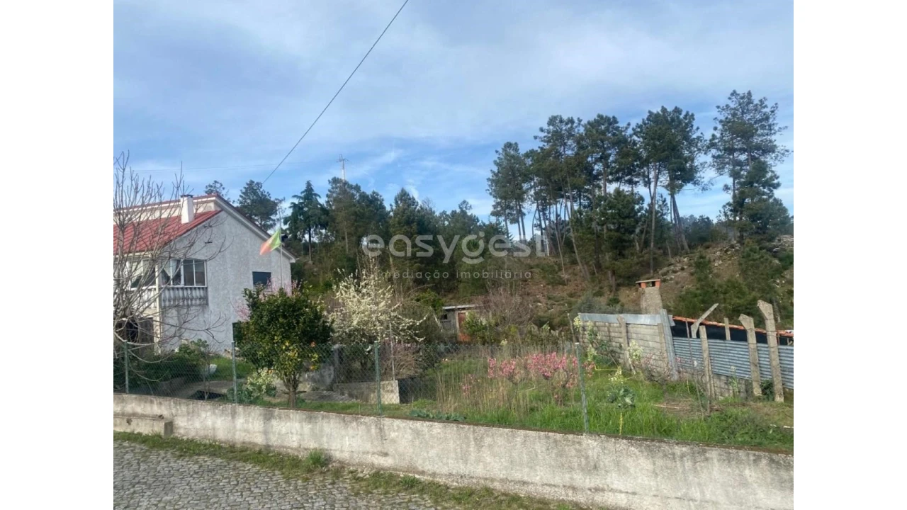 Terreno para Venda em Abraveses Foto 1