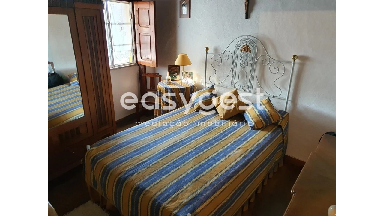Moradia T2 para Venda em Mouronho Foto 7