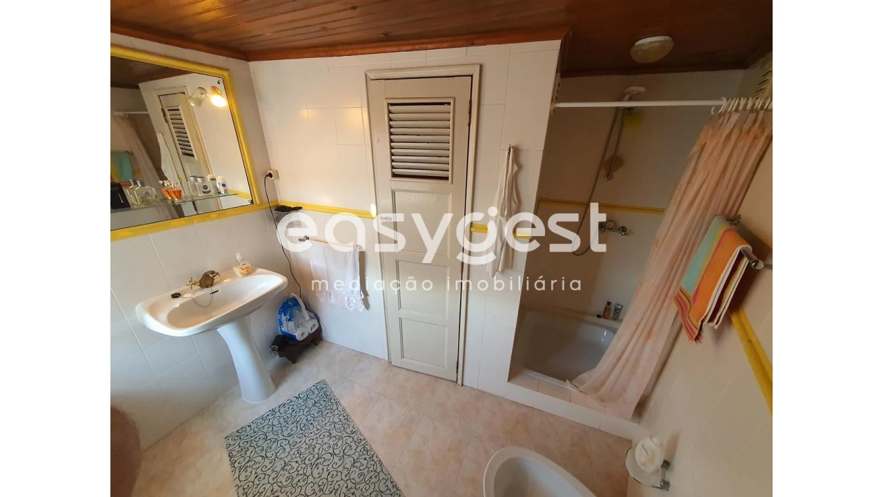 Moradia T2 para Venda em Mouronho Foto 12