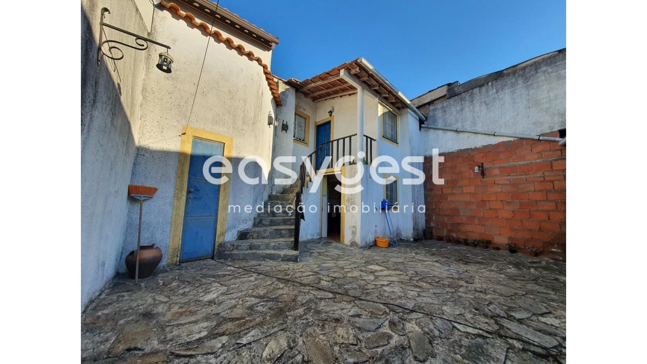 Moradia T2 para Venda em Mouronho Foto 22