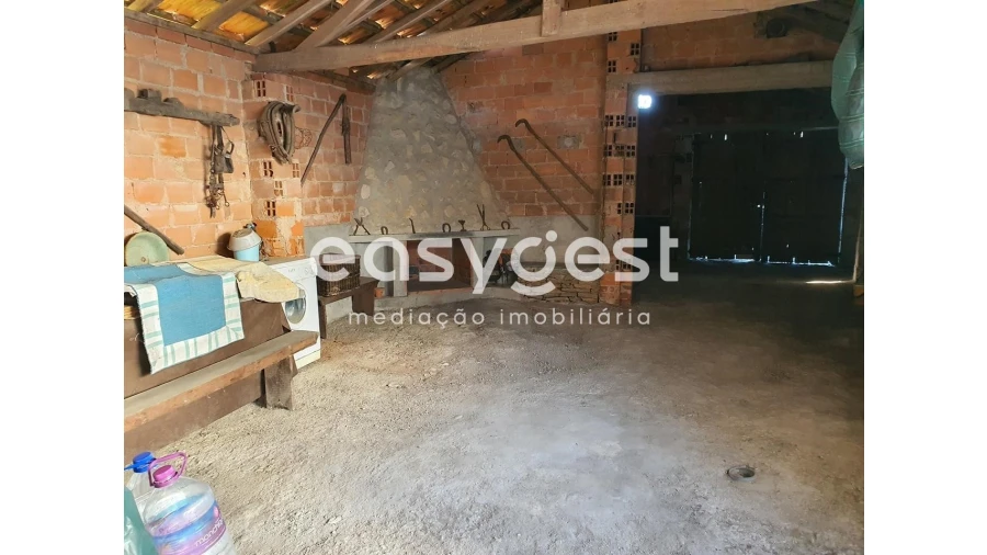 Moradia T2 para Venda em Mouronho Foto 20