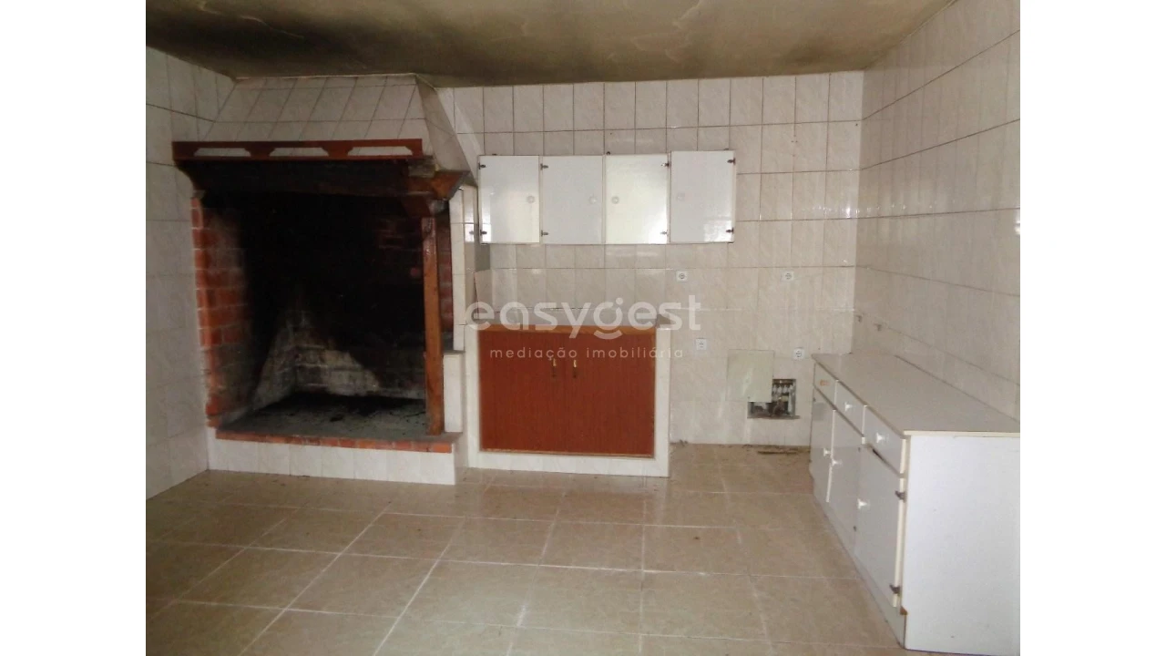 Moradia T1 para Venda em Vinha da Rainha Foto 18