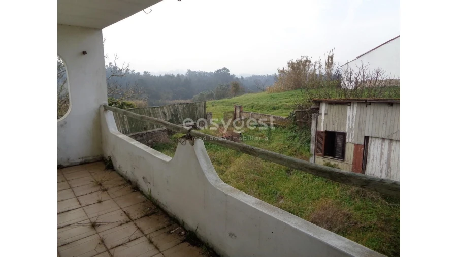 Moradia T1 para Venda em Vinha da Rainha Foto 8