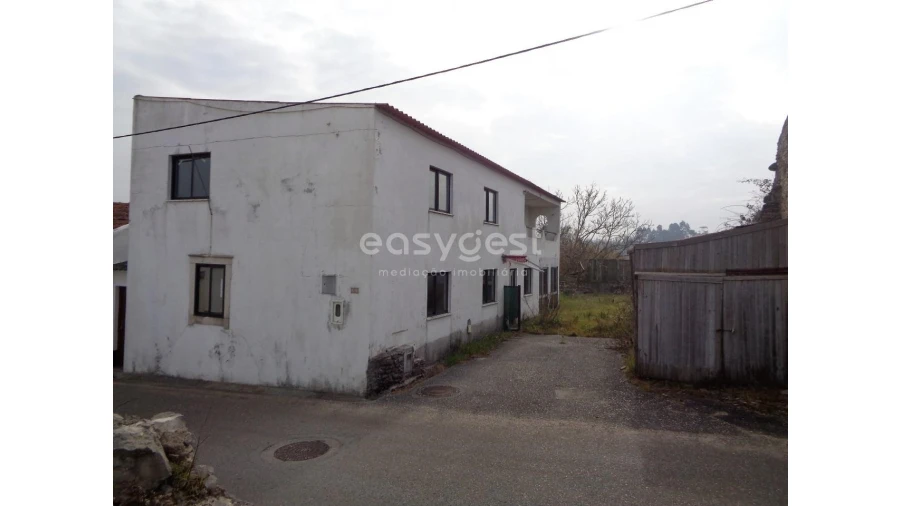 Moradia T1 para Venda em Vinha da Rainha Foto 12