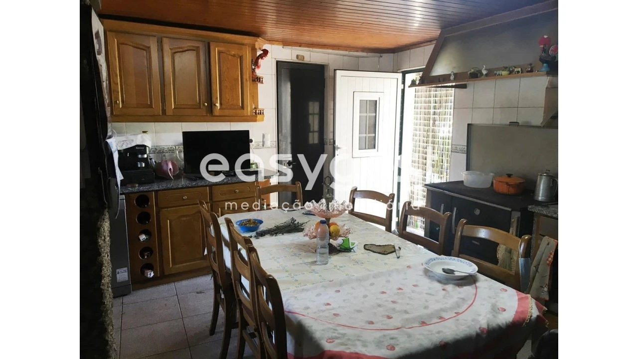 Moradia T3 para Venda em Lourosa Foto 2