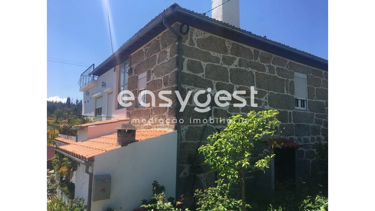 Moradia T3 para Venda em Lourosa Foto 1