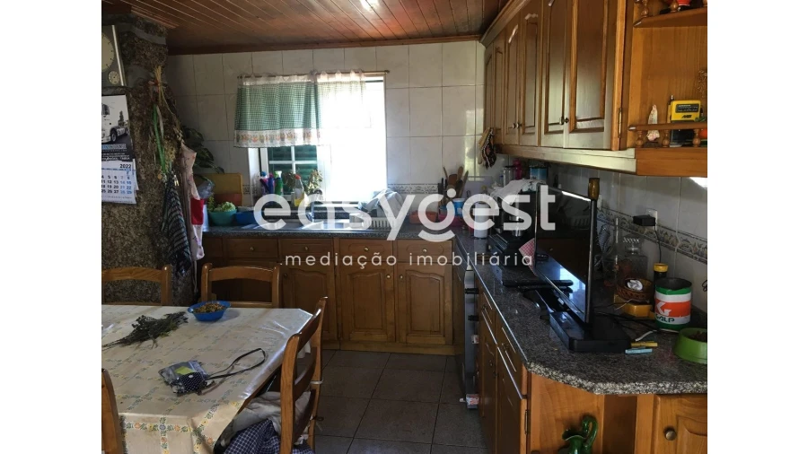 Moradia T3 para Venda em Lourosa Foto 4