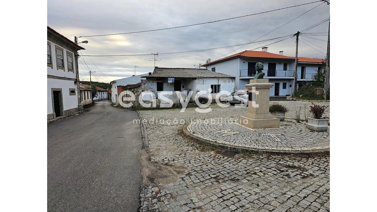 Moradia T3 para Venda em Tabua Foto 5