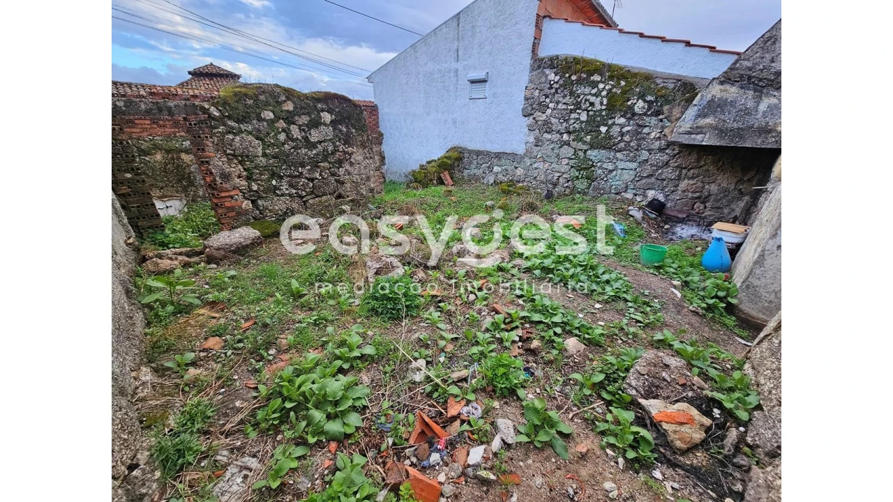 Moradia T3 para Venda em Tabua Foto 9