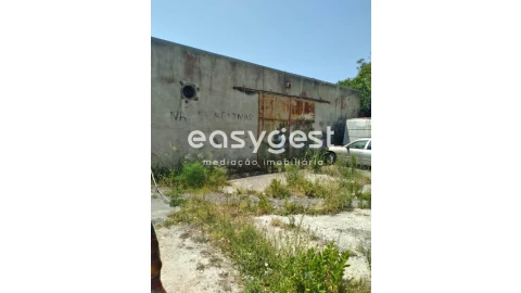 Prédio para Venda em Esgueira