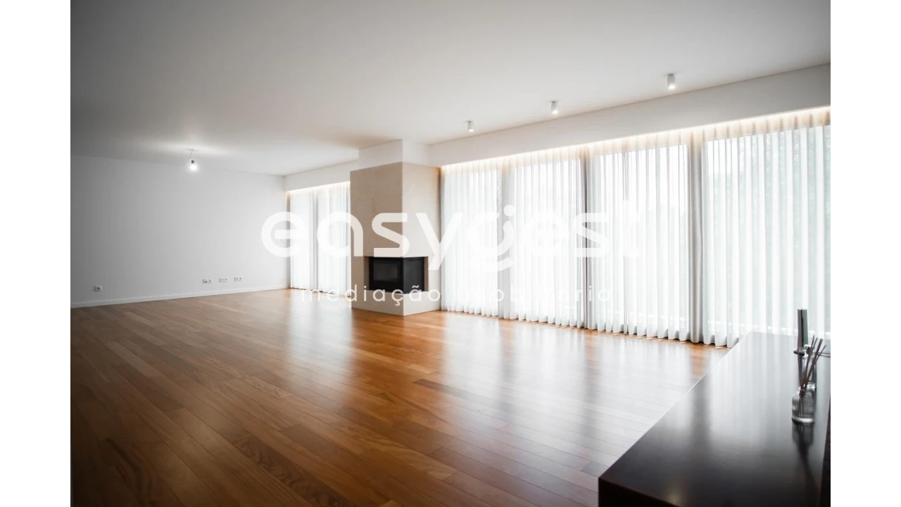 Apartamento T6 para Venda em Sé Nova, Santa Cruz, Almedina e São Bartolomeu Foto 1