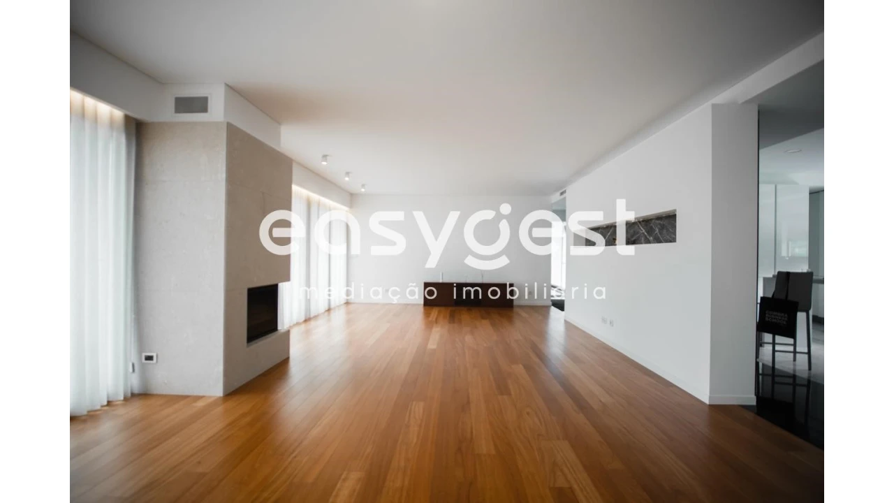 Apartamento T6 para Venda em Sé Nova, Santa Cruz, Almedina e São Bartolomeu Foto 2