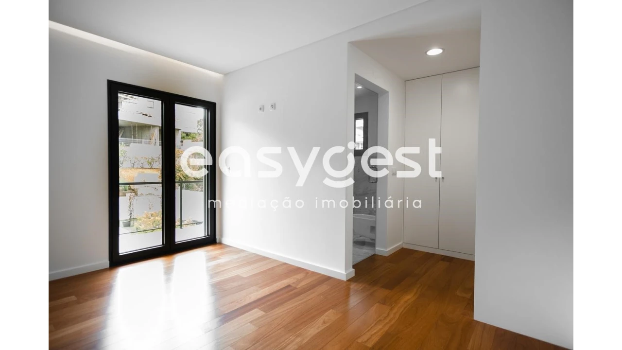 Apartamento T6 para Venda em Sé Nova, Santa Cruz, Almedina e São Bartolomeu Foto 11