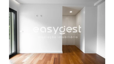 Apartamento T6 para Venda em Sé Nova, Santa Cruz, Almedina e São Bartolomeu