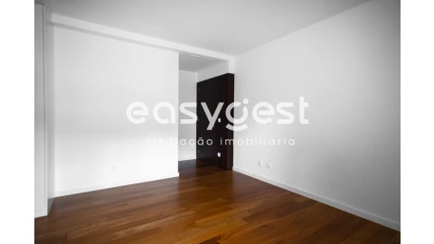 Apartamento T6 para Venda em Sé Nova, Santa Cruz, Almedina e São Bartolomeu